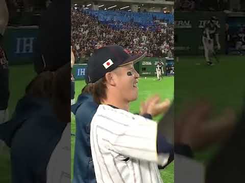 Ukyo Shuto makes a REMARKABLE catch for Team Japan! 🇯🇵 #WorldBaseballClassic