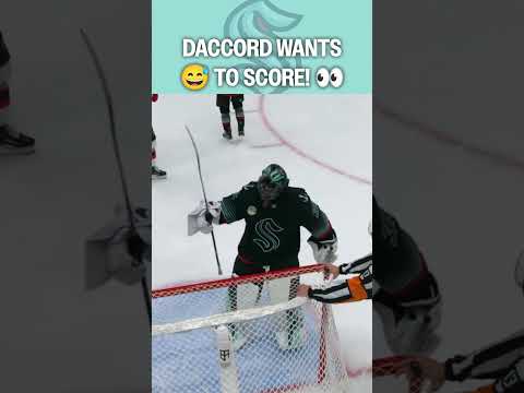 Joey wants a goal BAD 🤣