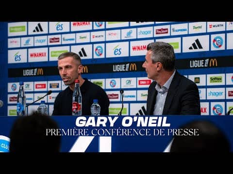 La première conférence de presse de Gary O'Neil, aux côtés de Marc Keller, Président du Racing