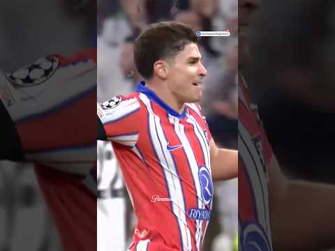 Julián Álvarez scores an absolute GOLAZO 🚀 | CBS Sports Golazo