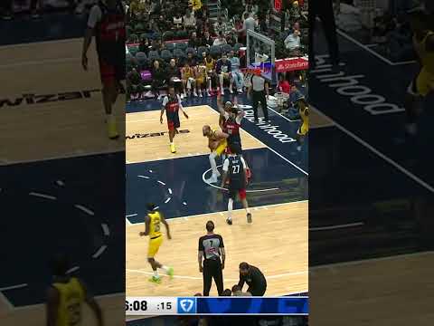 Jay Huff's Dunk Range is Unlimited 😈