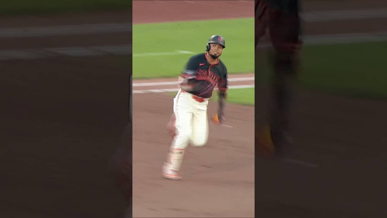 Luis Arraez FLIES around the bases to extend his hit streak to 13 with an RBI triple