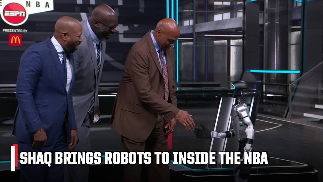 Shaq surprises Kenny and Chuck with ROBOTS 🤖😂 | Inside the NBA