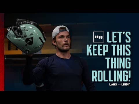 Ryan Lindgren gets the F1 helemt!