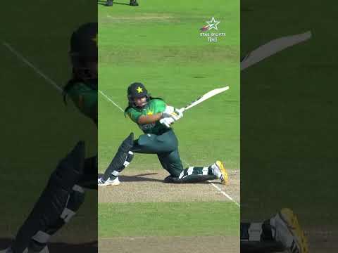दीप्ति शर्मा की गेंदबाज़ी पर स्मृति मान्धना का एक बेहतरीन कैच 🤩 #t20worldcup #cricket #reels