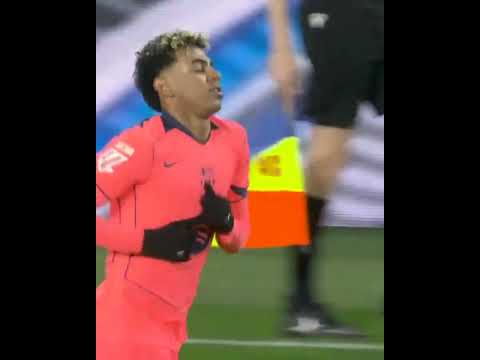 Marcus Rashford equalizes for Barca and just one minute later Real Sociedad restores their lead 😮