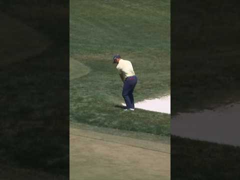 🫨Hole out 🚩from the nasty rough at Valspar