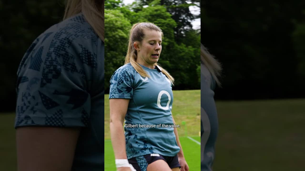 How to goal kick with Zoe Harrison 🏉 | @o2ukofficial | #WearTheRose