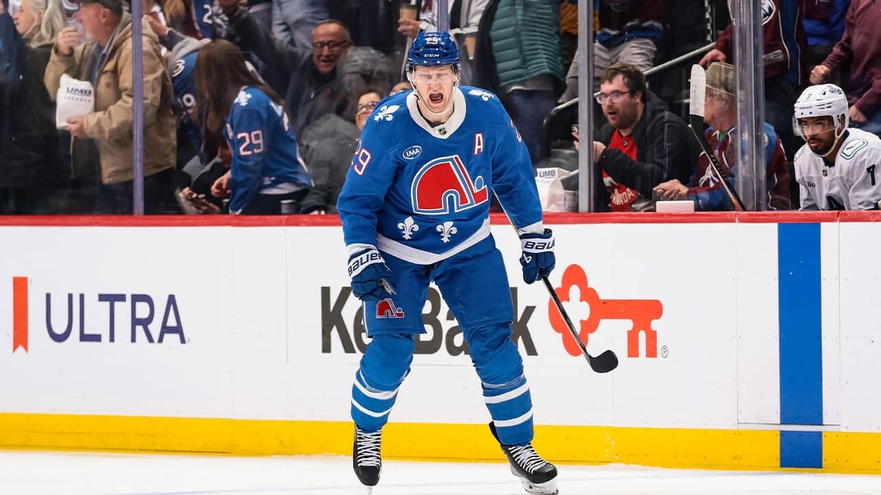 Nathan MacKinnon is the first to 50 GOALS this season!