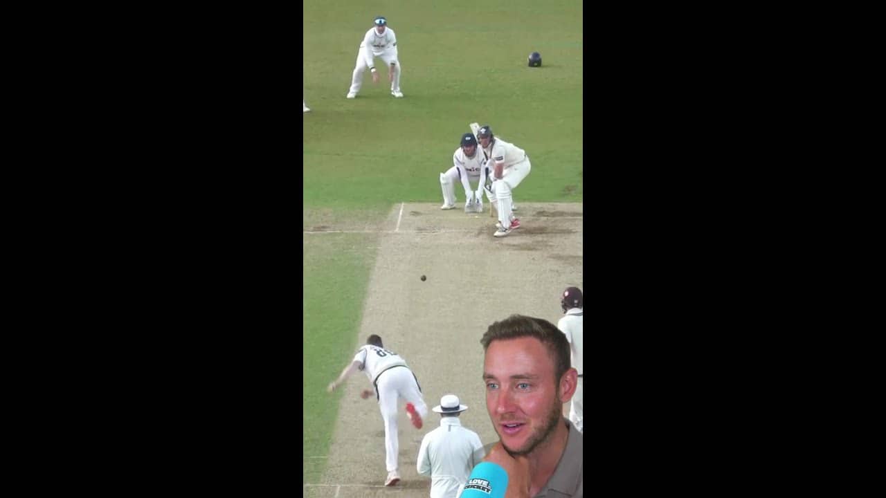 Harry Brook, Jamie Smith is not pleased to see you.