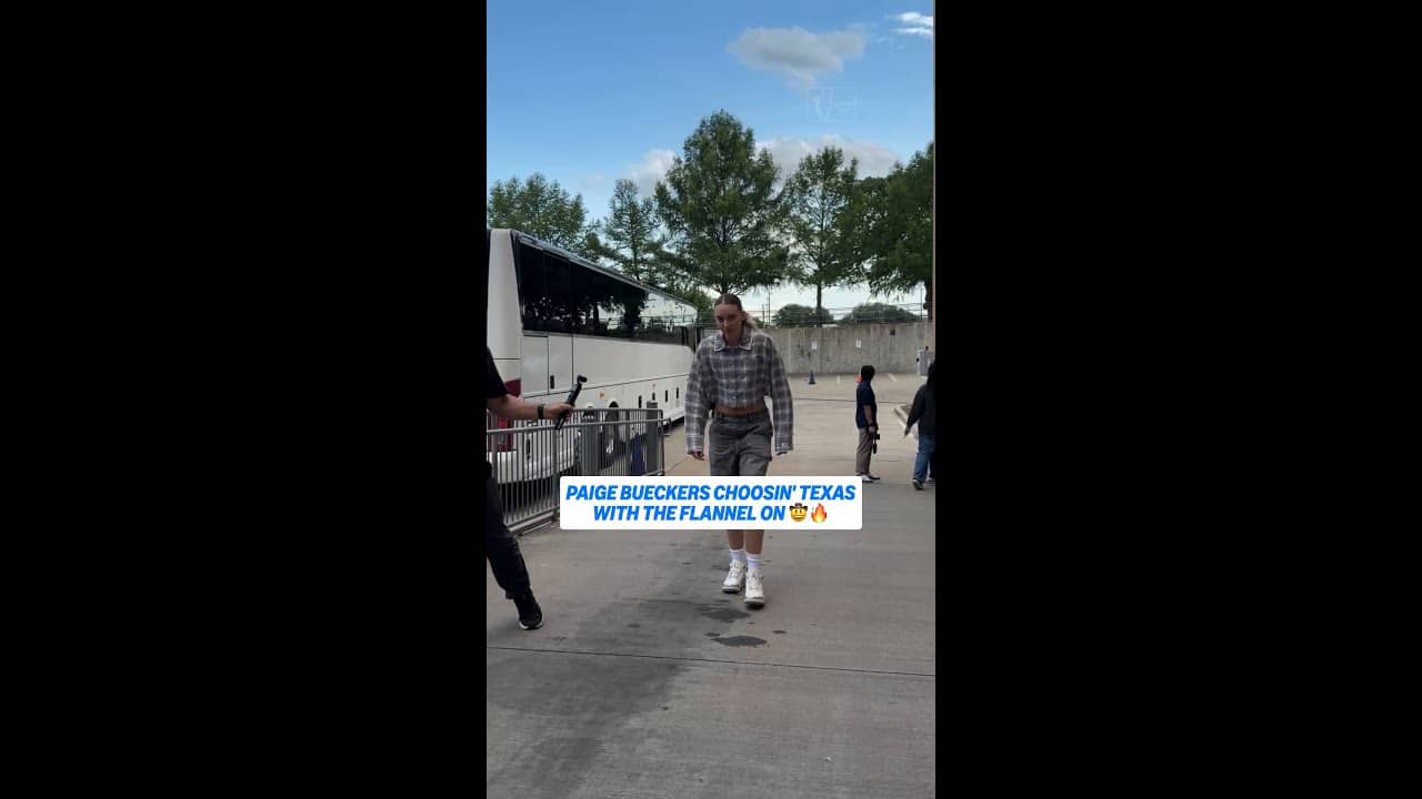 PAIGE BUECKERS ARRIVAL