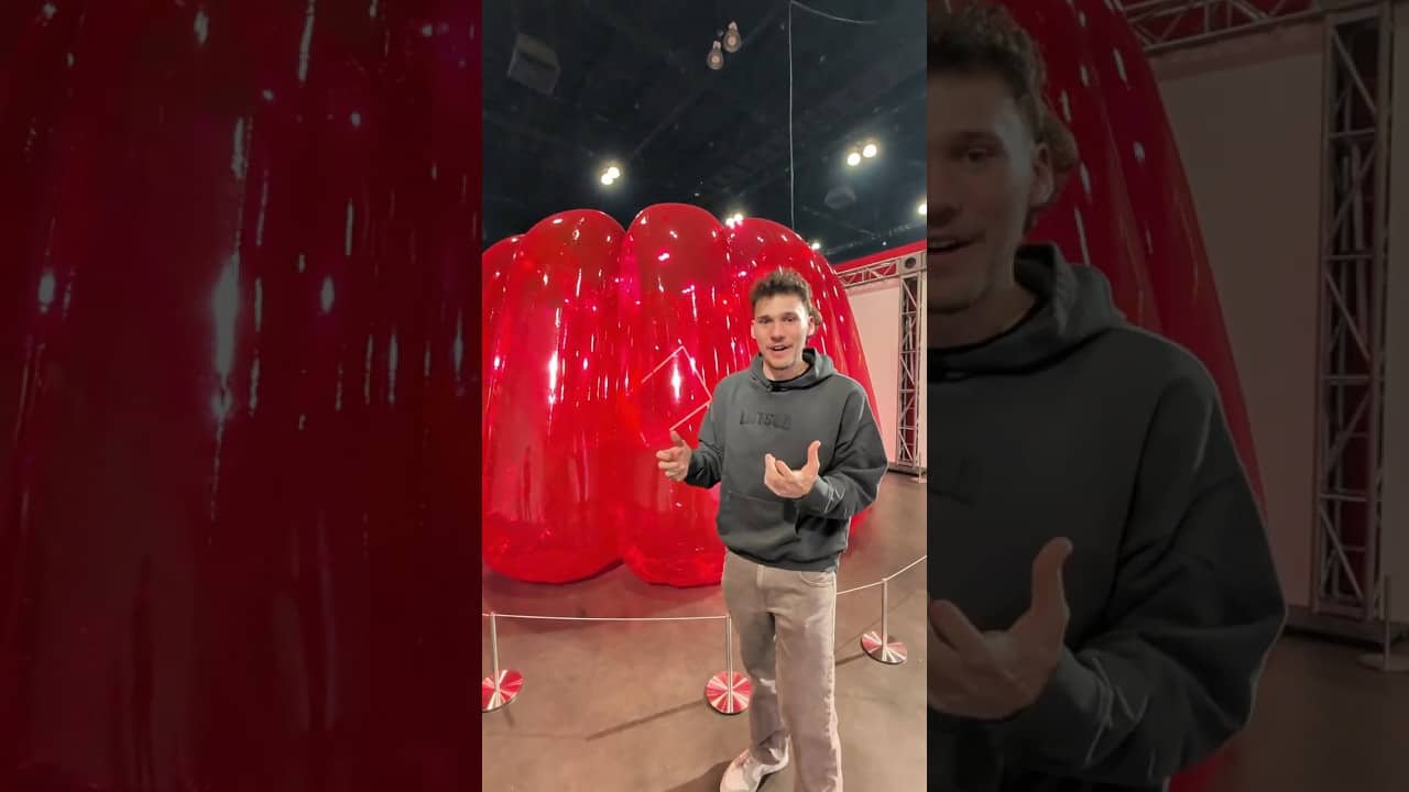 A hoop encased in Jelly?! Let's use AI Mode in Google Search to see what's up! #sponsored