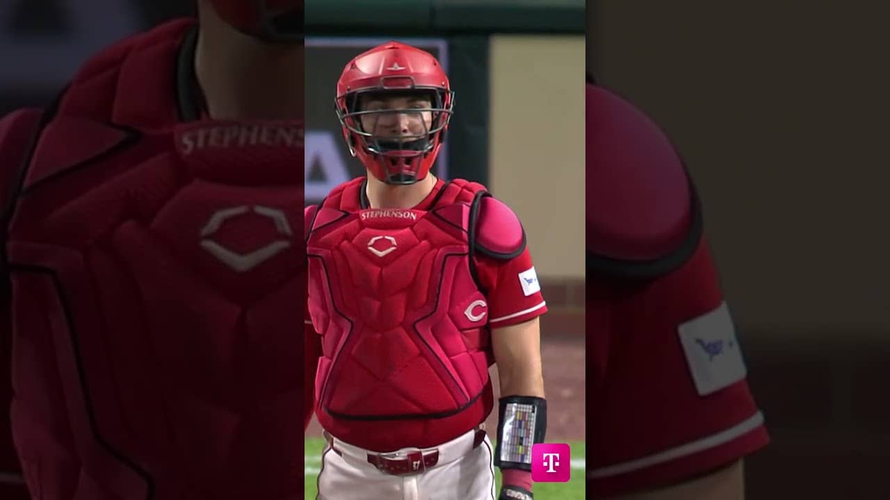 ABS Challenge earns Reds fans free pizza in the 9th!!