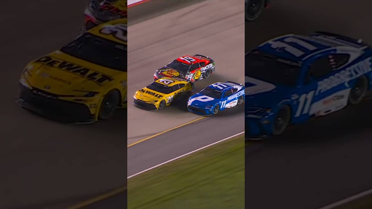 THREE-WIDE FINAL LAP AT NASHVILLE ‼️