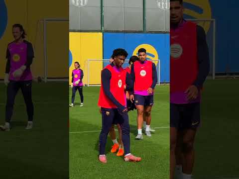A training session with... BALDE #fcbarcelona #shorts