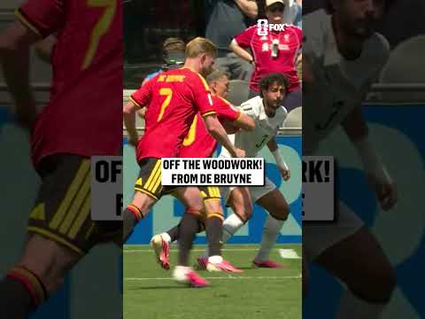 De Bruyne NEARLY knocks one in 🇧🇪