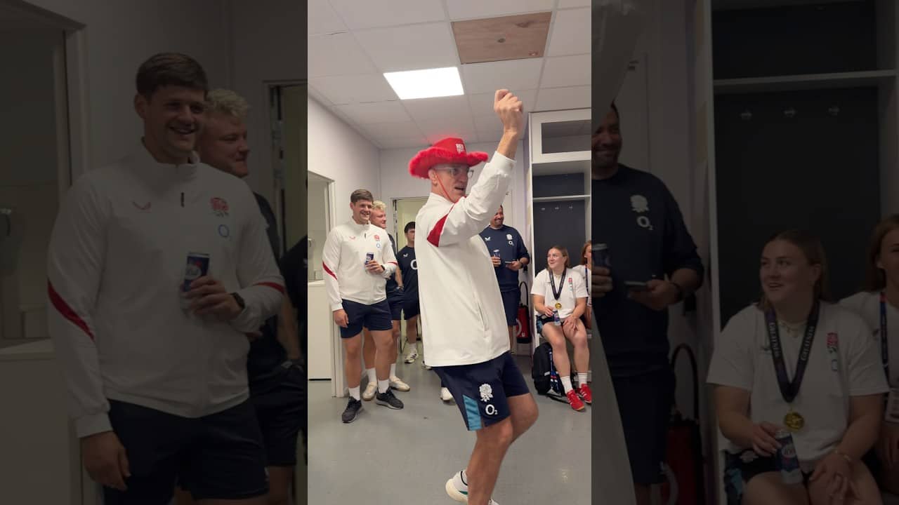 Red Roses head coach John Mitchell has the moves 🕺🏼 | @o@o2ukofficialWearTheRose