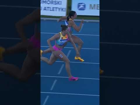 WHAT A FINISH! Luca Kozák clocks a PB of 12.66 in the women's 100m hurdles by 0.01 in Bydgoszcz