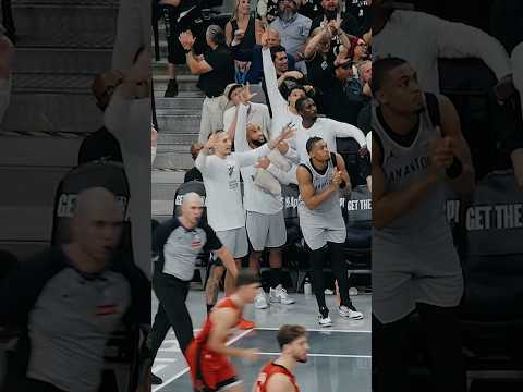 1000/10 bench reactions 😤👏 #nba #spurs #emiratesnbacup