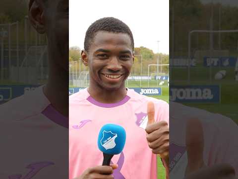 Happy Bazou 😁 Bis zum Ende schauen lohnt sich 😍 #Hoffenheim #BazoumanaToure