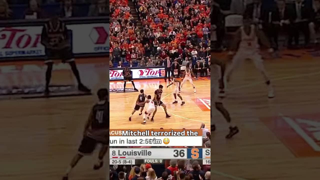 The stadium went silent 🤯 #louisville #accbasketball #collegebasketball