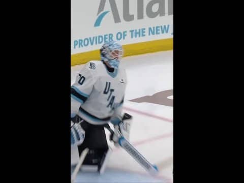 Dougie Hamilton with a Short Goal vs. Utah Mammoth