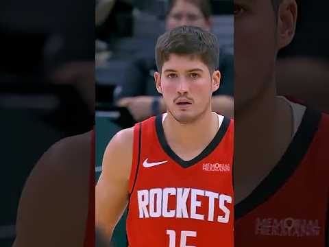Say this 5 times fast: "Reed is 3 for 3 from 3" 🗣️ #rockets