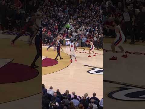 SPIDA SLAM. #donovanmitchell #cavs #cleveland #nba