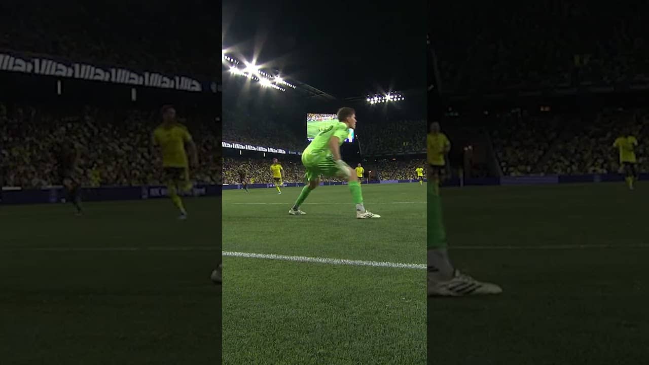 Schwake got BIG for his game winning save 🧤🔥🙌#MLS #Nashville #soccer #goalie #goaliesaves
