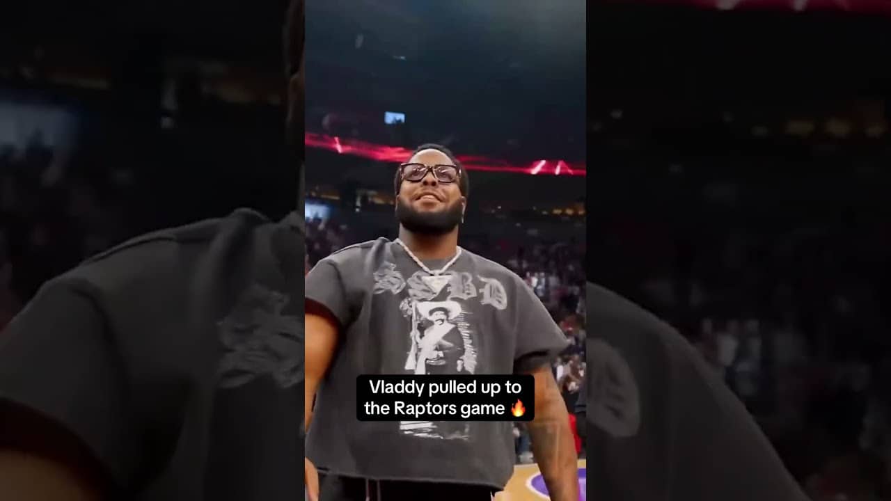 Vladdy supporting the Toronto Raptors 👏 (via @raptors/TT)