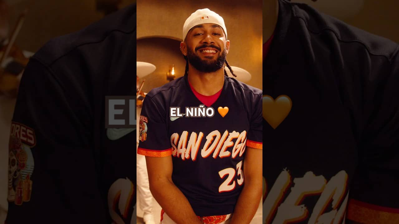 fernando 👏 hermano 👏 ya eres mexicano 👏 #mlb #baseball #diademuertos #cityconnect #mexico #dance