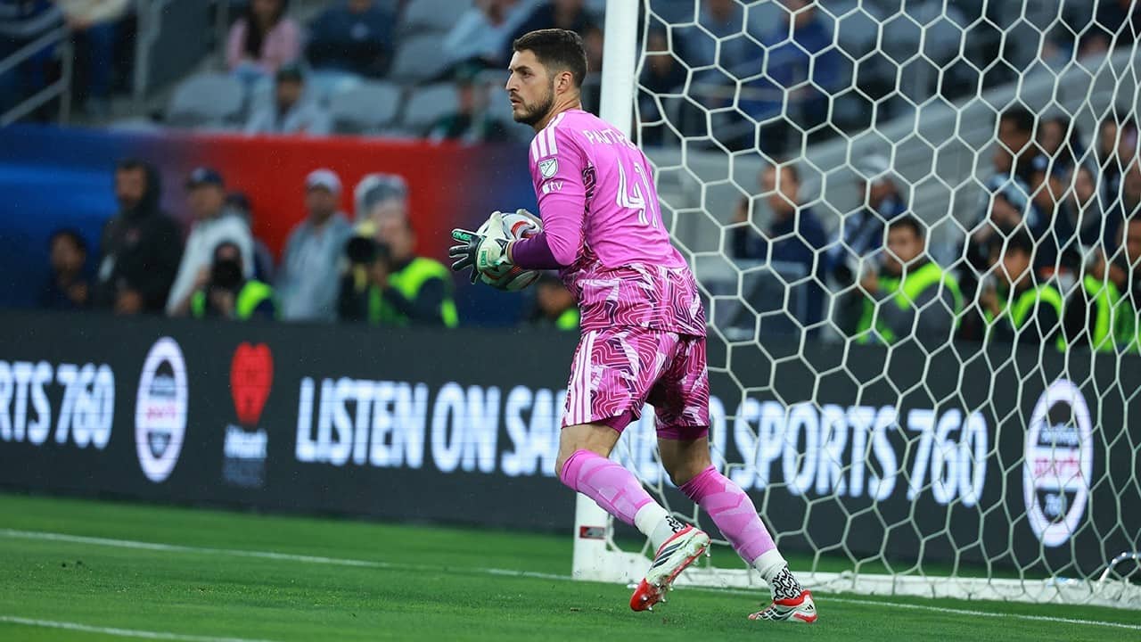 SAVES | James Pantemis with three huge saves--plus a block from Finn Surman--to earn win against SD
