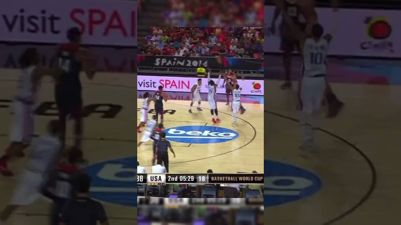 Curry making the right read every time 😮‍💨 #FIBAWC