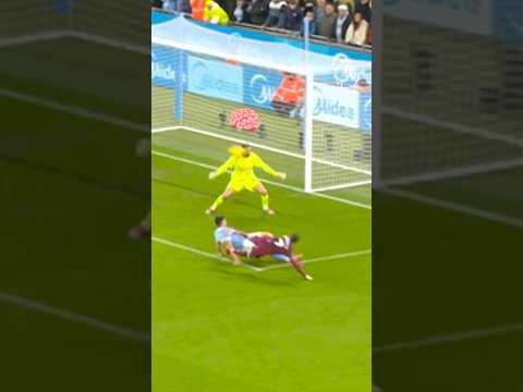 Donnarumma Used His WHAT!? 😅