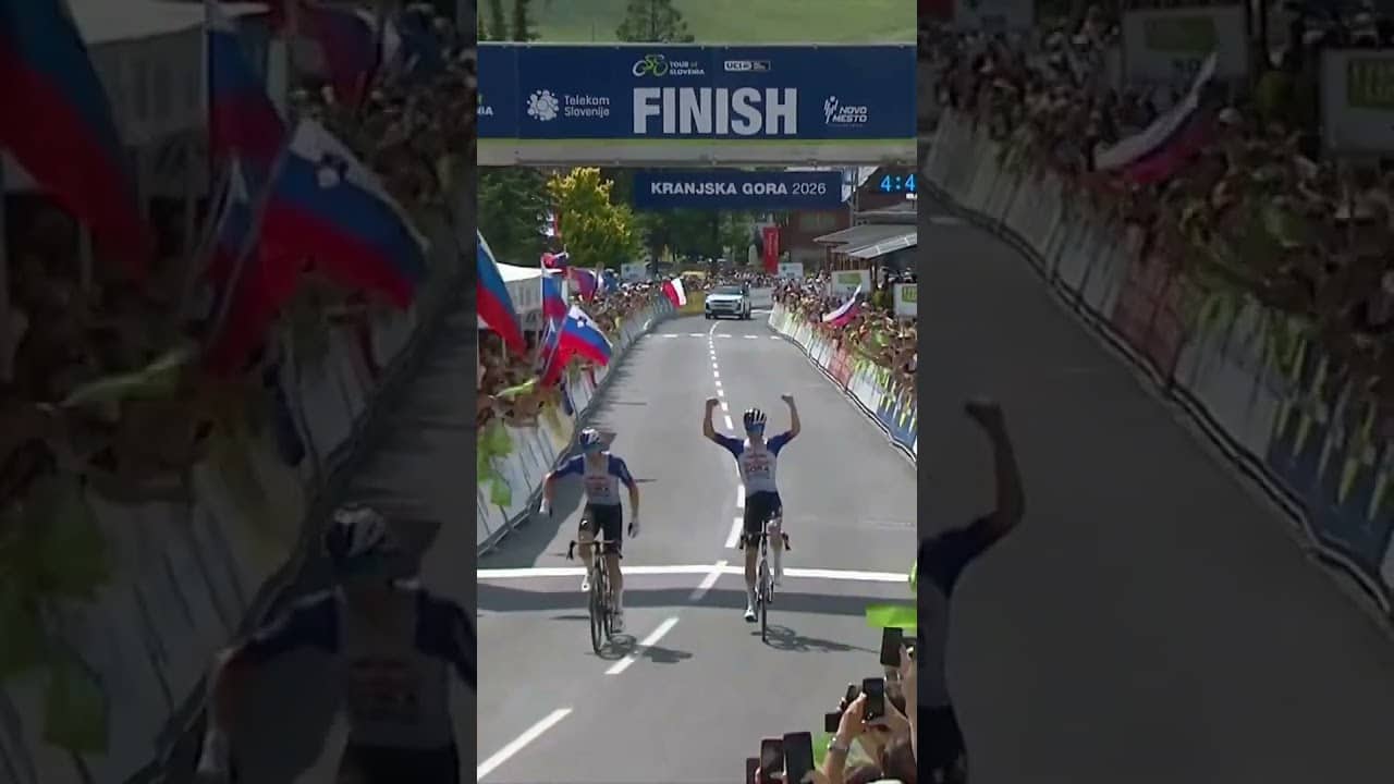 Florian Lipowitz and Giulio Pellizzari cross the line together after a dominant performance 🤝🇸🇮
