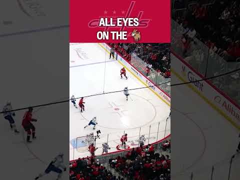 Ovi drawing eyes at all times 👀