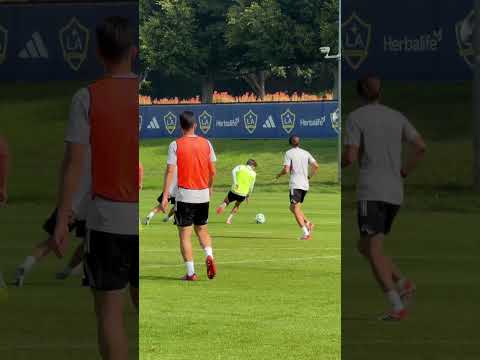 Riqui Puig Trains with The G’s #lagalaxy #mls