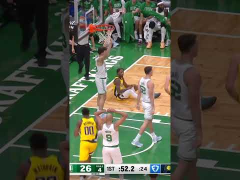 Quenton Jackson with the Fancy Finish Through Contact 😤