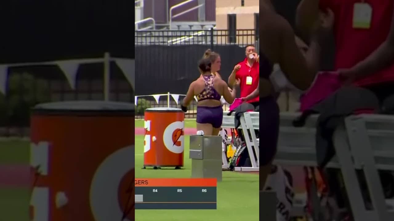 79.36m 🔨 Camryn Rogers holds off Rachel Richeson by just 0.03m in the women’s hammer