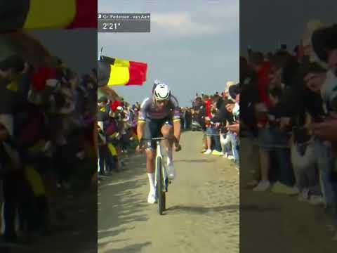 The DRAMA at Paris-Roubaix is unmatched 🫨 Even MvdP didn’t have it all his own way in 2025.