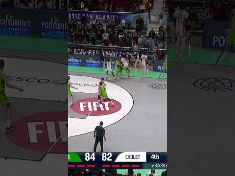 Players were still processing what happened at the end 😱 #BasketballCL