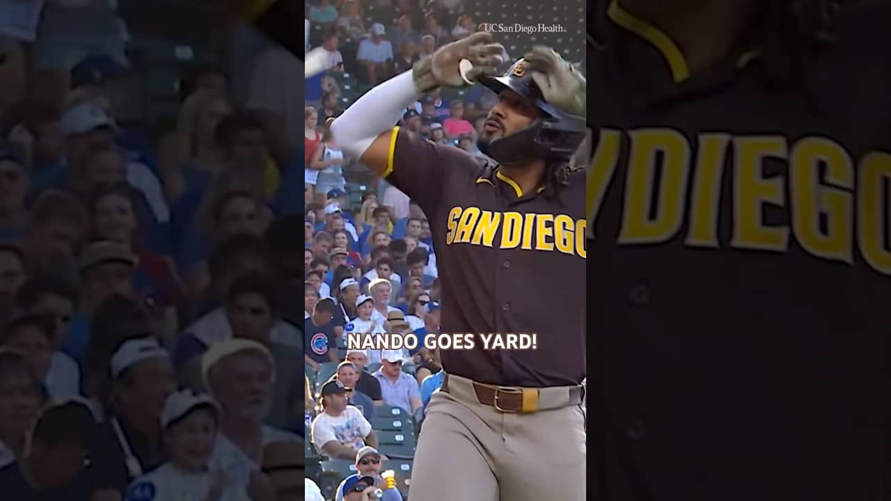 Nando clears Wrigley Field! #homerun #padres #mlb #fernandotatisjr #baseball