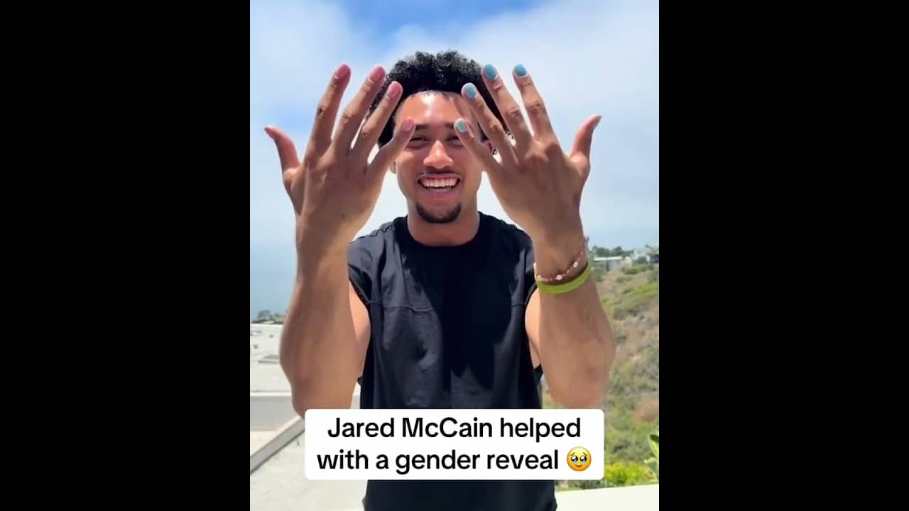 Jared McCain a real one for this ❤️ (via @nicpharris/TT)