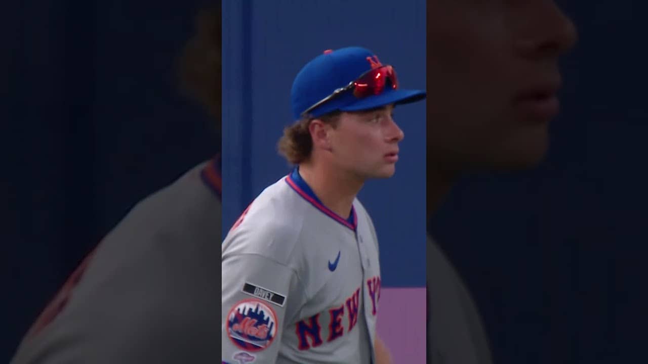 Nick Morabito gets up for the catch in his MLB debut 👏 #mlb #nymets #baseball