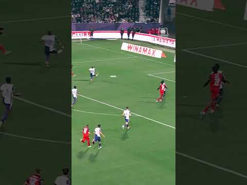 From Brice 🇫🇷 to Mousa 🇯🇴 - Le football qu'on aime 🍯 #staderennais #ligue1mcdonalds #tikitaka #srfc