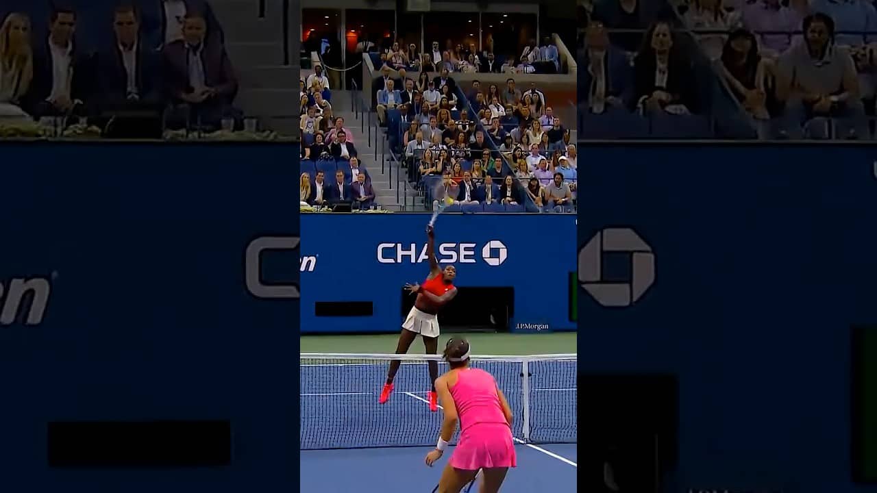 Gauff SLAMS down this smash! 💥