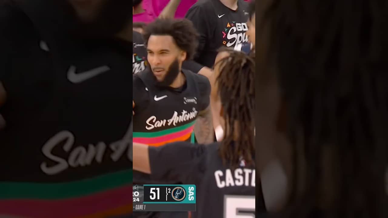 back-to-back buckets for Ju 🪣🪣 #JulianChampagnie #Spurs #NBA