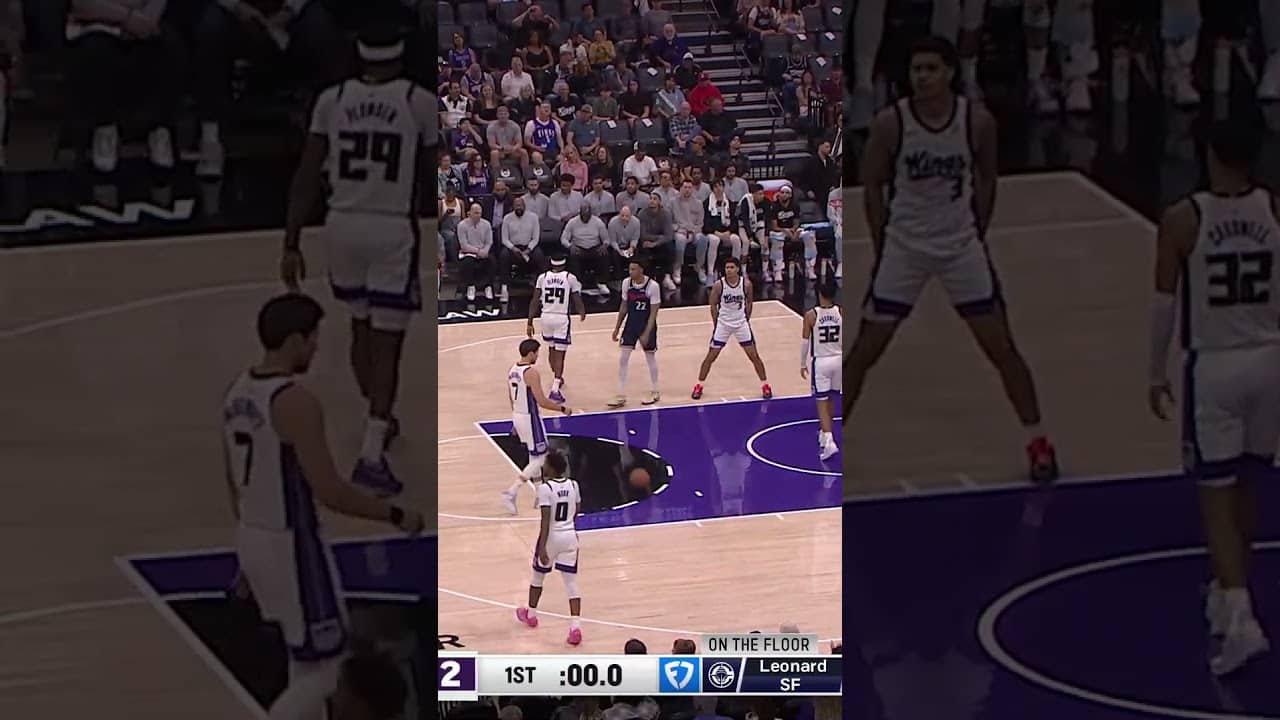 Kobe Sanders at the Buzzer 🚨