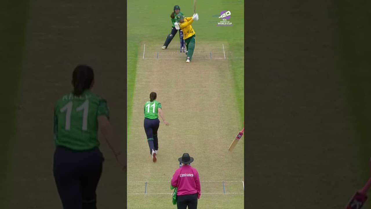 Laura Wolvaardt is up and running against Ireland 🙌