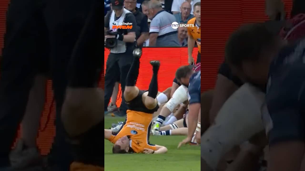 Ellis Genge vs the ref!